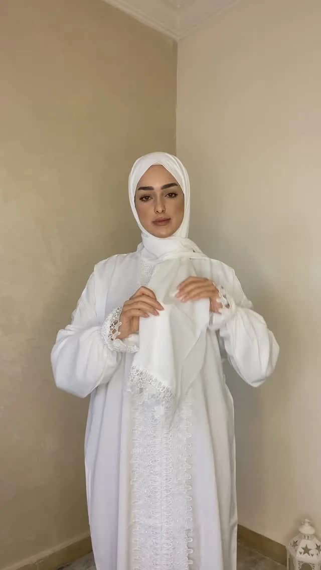 طقم / إسدال صلاة مع بطانة داخلية منفصلة – ابيض